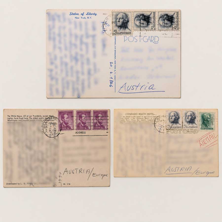 Drei historische Rückseiten gelaufener Ansichtskarten aus New York, Washington und Puerto Rico mit Briefmarken, Poststempeln und Postweg über Österreich nach Ungarn.