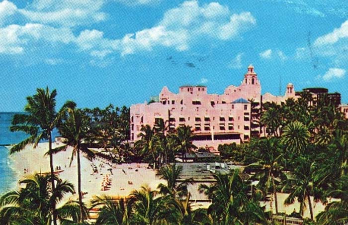 36 alte Ansichtskarten – USA-Konvolut mit internationalen Motiven